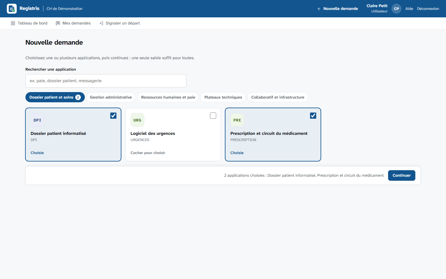 Nouvelle demande dans Registris : recherche d'application, onglets de catégories, cartes cochées et barre Continuer qui nomme les applications choisies